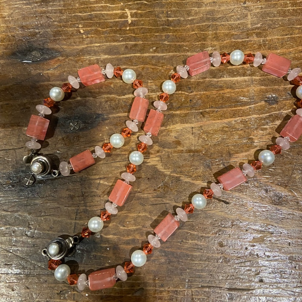 Bracelet and necklace set